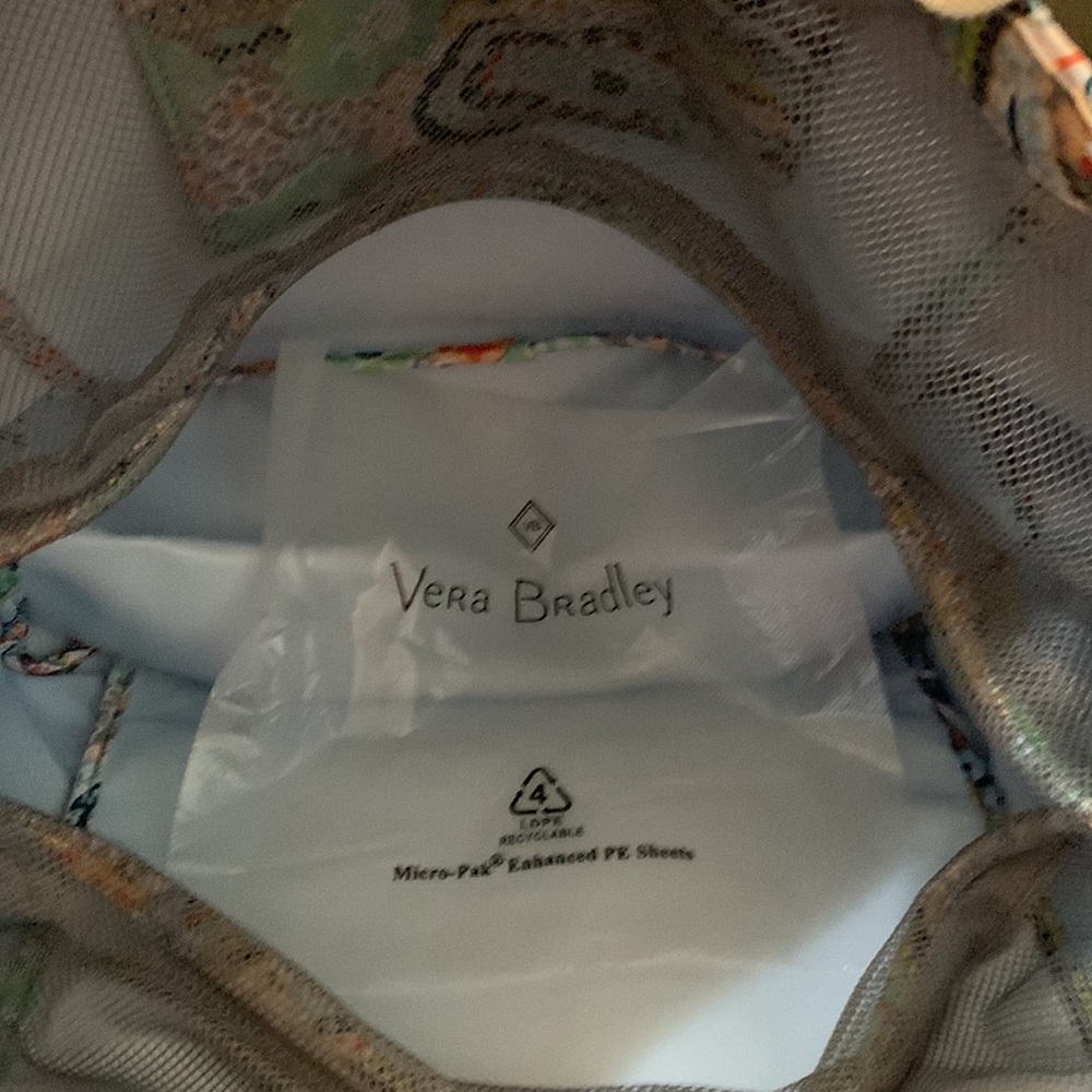 Vera Bradley ReActive bag. - Picture 4 of 6